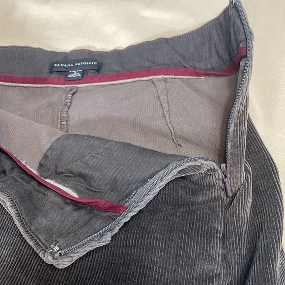 Banana Republic Charcoal Grey Stretch Corduroy Skirt with Pockets - Picture 7 of 10
